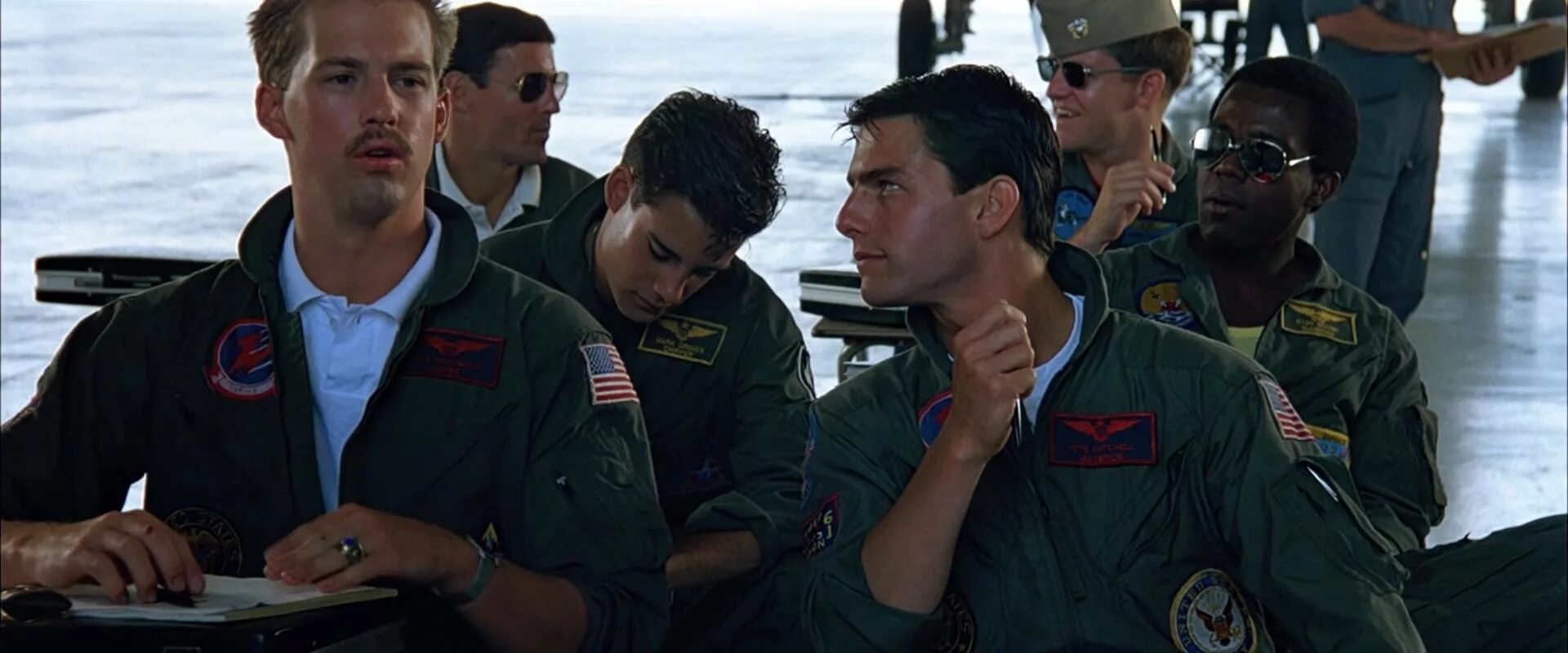 Top gun 1986 video game. Том Круз топ Ган 1986. Тим Роббинс топ Ган. Тони Скотт топ Ган.