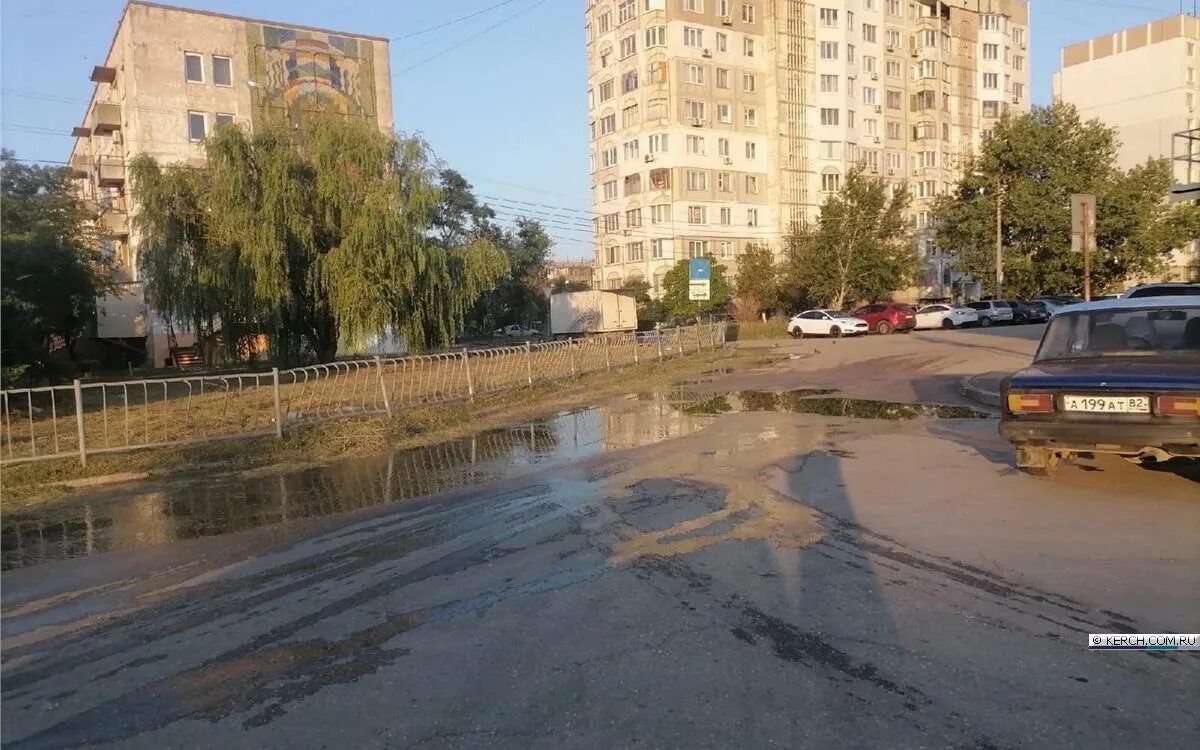 Керчь Аршинцево. Улица Орджоникидзе. Вода на улице. Керчь Аршинцево обрыв.