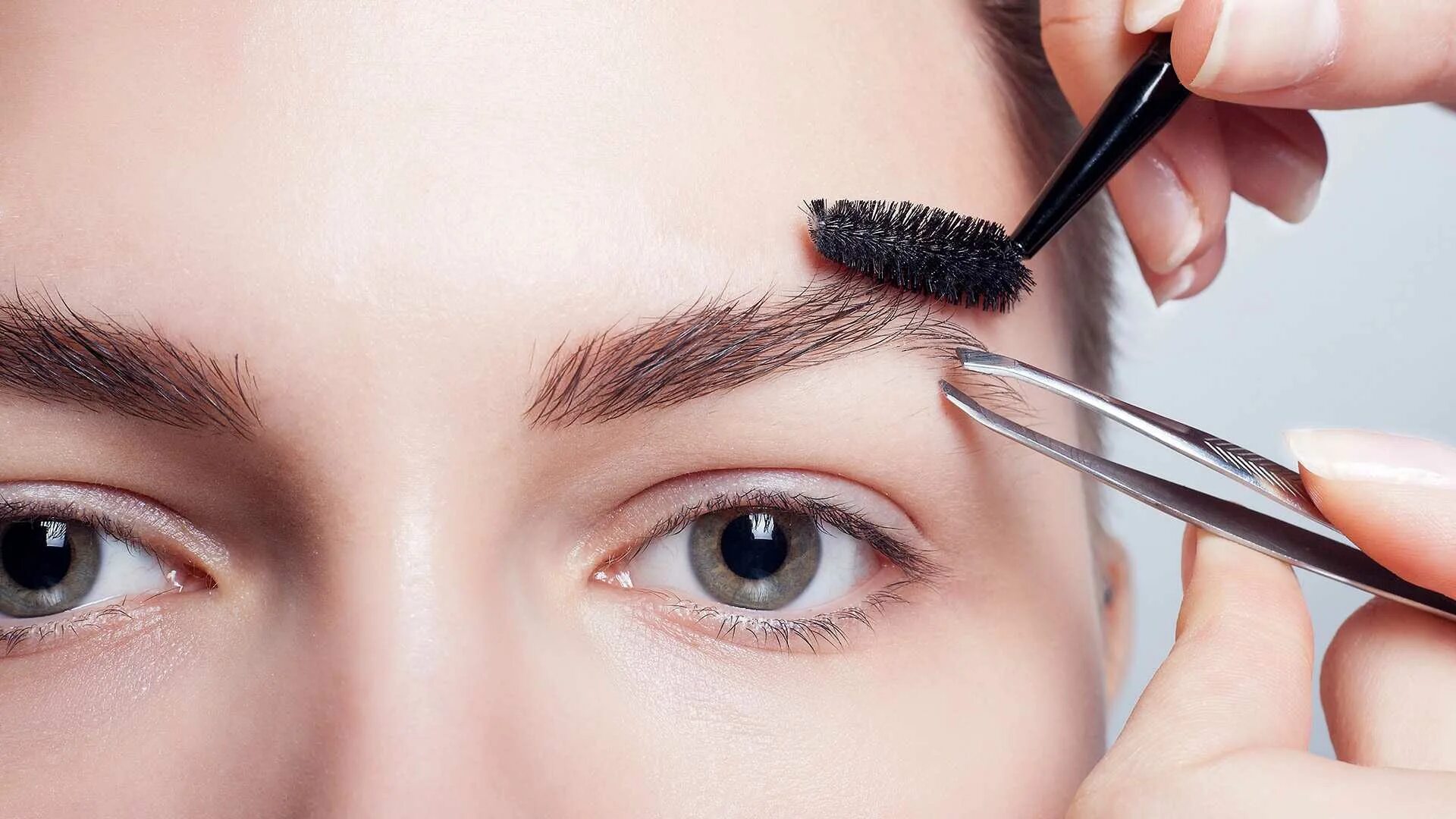 Brows ru. Коррекция бровей. Окрашивание бровей. Коррекция и окрашивание бровей. Наращивание бровей.