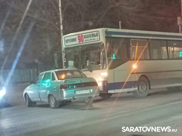 Саратовский автобус. Автобус 90 Саратов.
