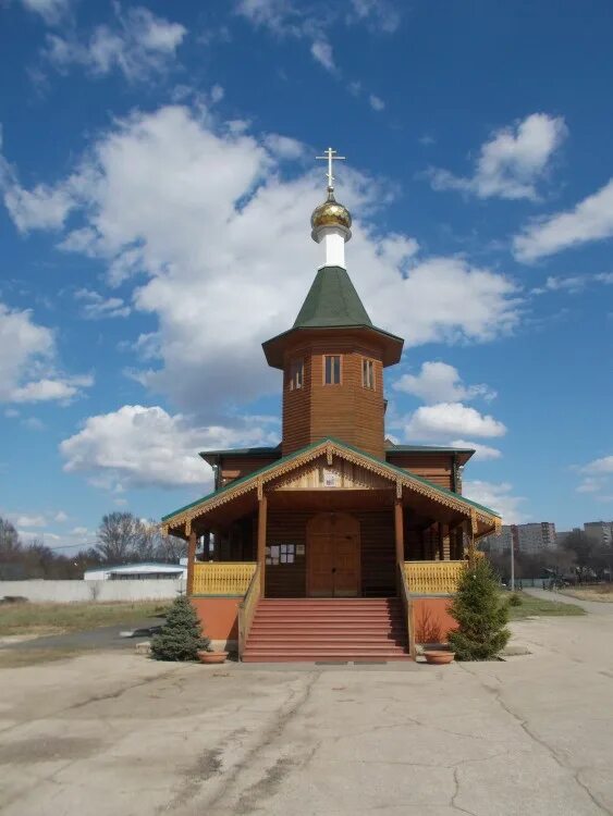 Саратовская область село елшанка. Сретение Церковь Саратов. Храм в Елшанке Саратов. Саратов храм в честь Сретения Господня. Храм Сретения Господня в Елшанке.