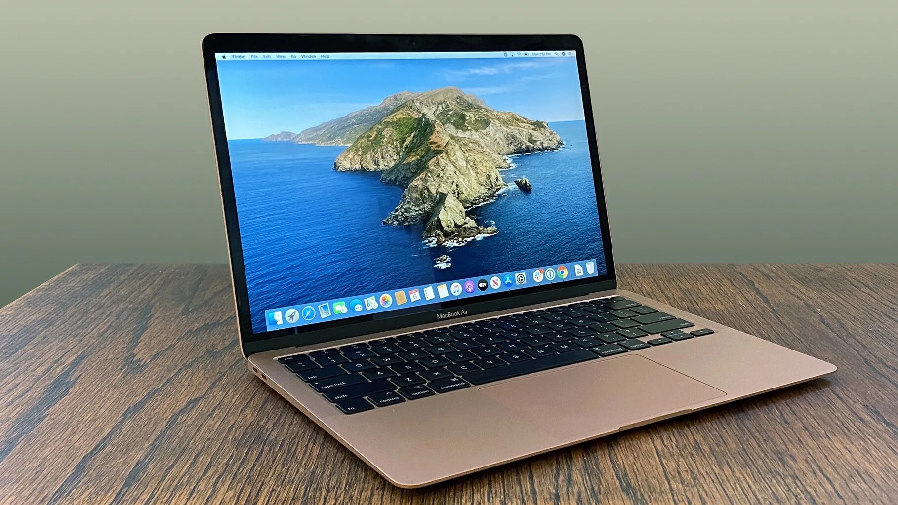 Ноутбук apple macbook air m1 256 13.3. Apple MACBOOK Air 2020. Макбук Эйр 13 2020. Apple MACBOOK Air 2020 i5. Макбук Эйр 2021.