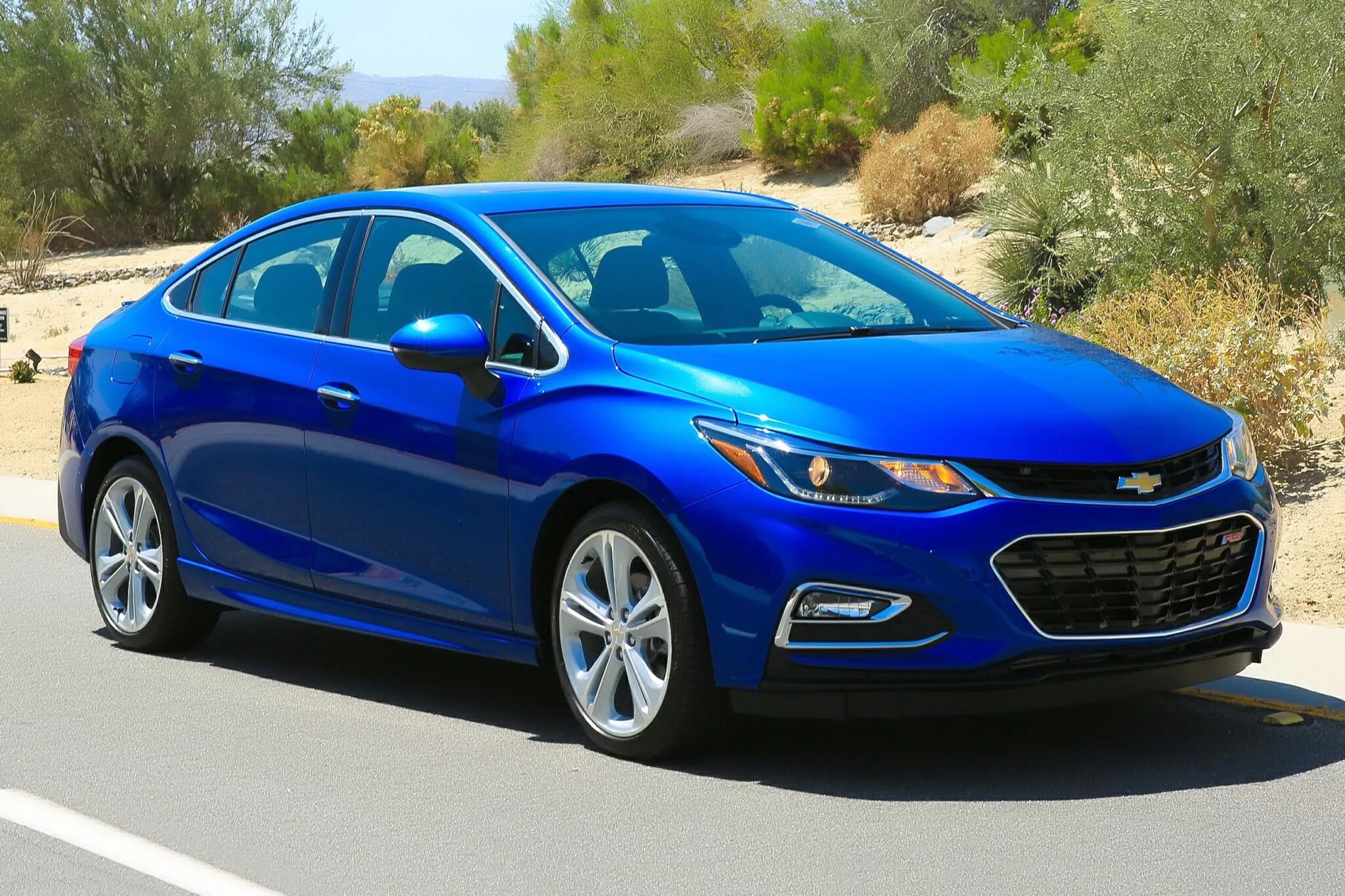 Шевроле новые цена фото. Chevrolet Cruze 2016. Chevrolet Cruze 2017 седан. Chevrolet Cruze 2017 RS. Шевроле Круз 2016.