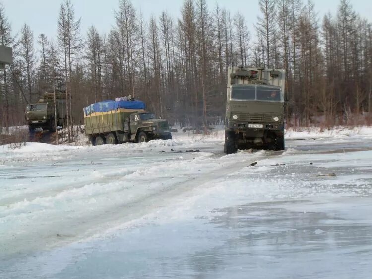 Дороги севера. Севера водитель дороги водитель. Техника для севера. Водители севера. Северные камазы видео.