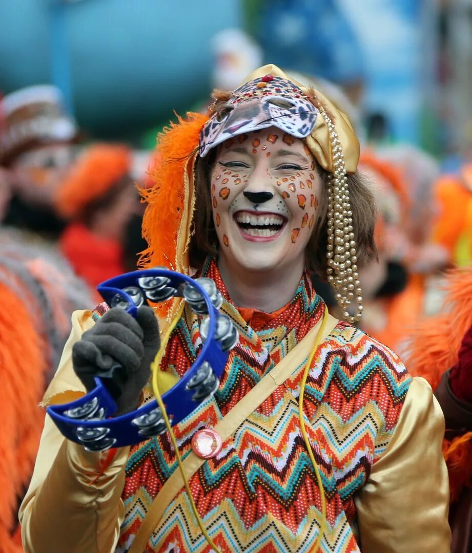 Фастнахт. Взрослый карнавал Дюссельдорф фото. Fastnacht поздравление. Fastnacht