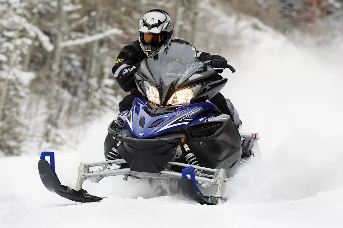 Snowmobile ru снегоходный. Снегоход. Спортивный снегоход. Снек хед. Снег аход.