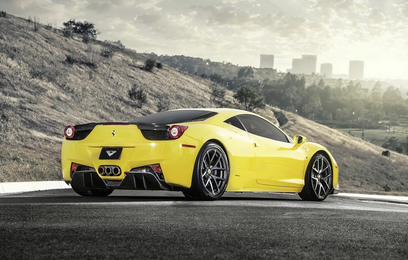 Феррари 458 Италия желтая. Ferrari 458 Italia Vorsteiner. Ferrari 458 Scuderia. Ferrari feat