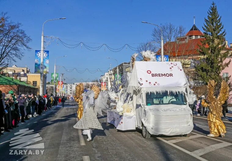 Виртуальный брест сегодня. Фоторепортаж парад машин Берестейские сани 2024.