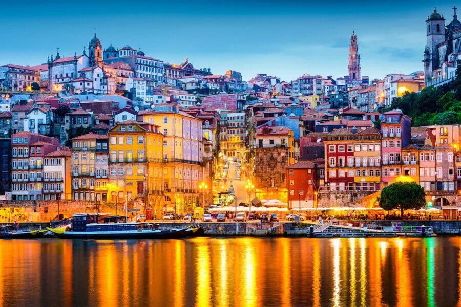 Leixoes португалия. Порту рибейра. Порту рибейра. Порто-брага-авейру. Altiva porto.