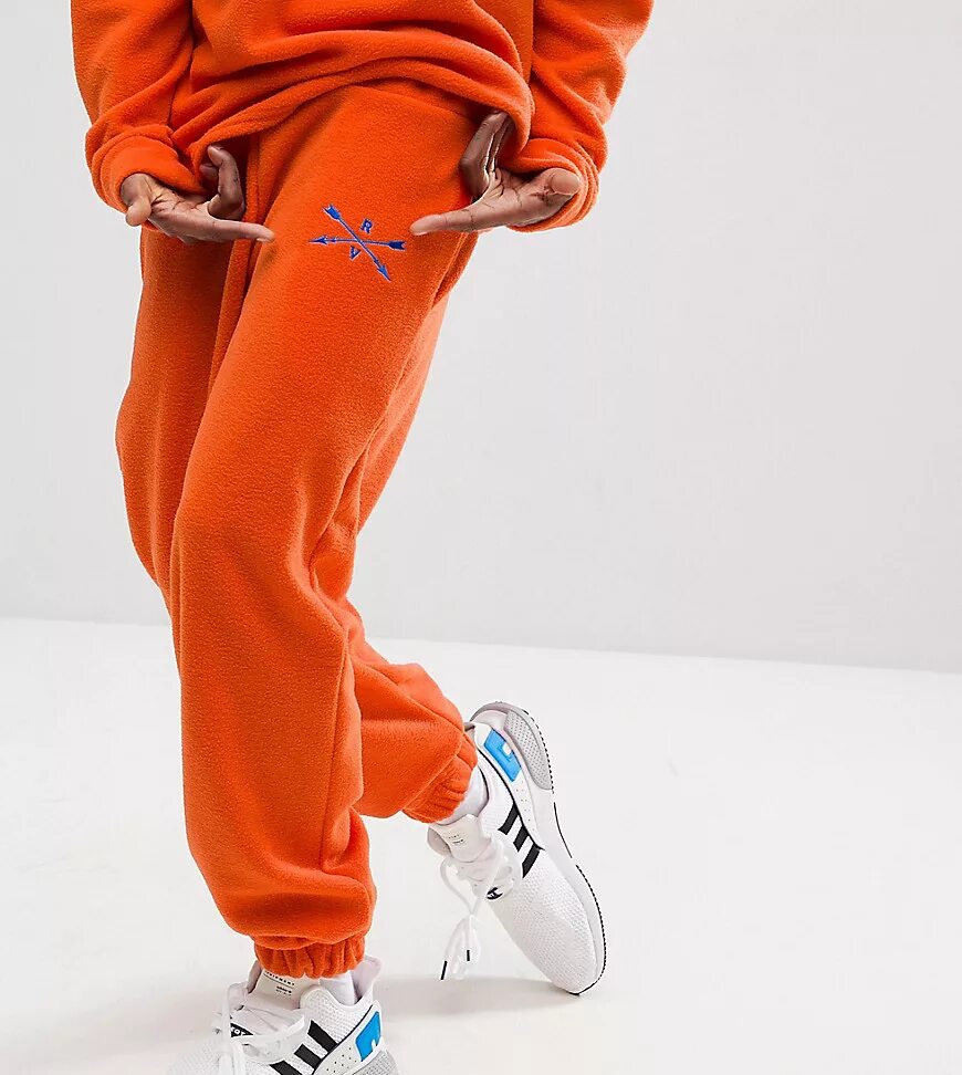 Оранжевые штаны мужские