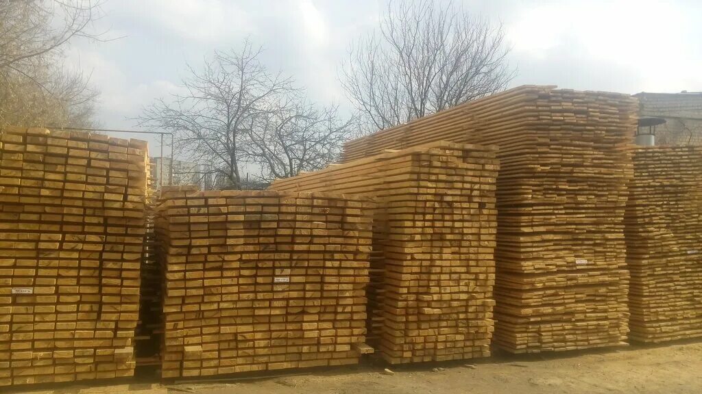 блок хаус 36х140. пиломатериалы в синявино 1 кировского района. пилорама выборг. русский лес пиломатериалы череповец. доска брус.