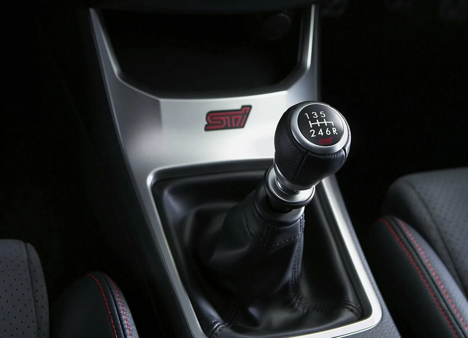 Механическая коробка передач задняя передача. Ручная коробка передач. Kia rio коробка передач механика. Фольксваген поло механика переключение передач. Коробка передач задняя скорость.