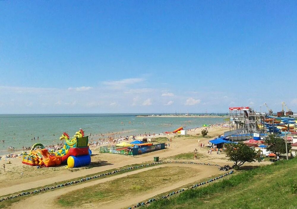 Азовское море Ейск. Курортный городок Ейск. Азовское море Ейск набережная. Ейск пляж Нептун. Азовское море для детей