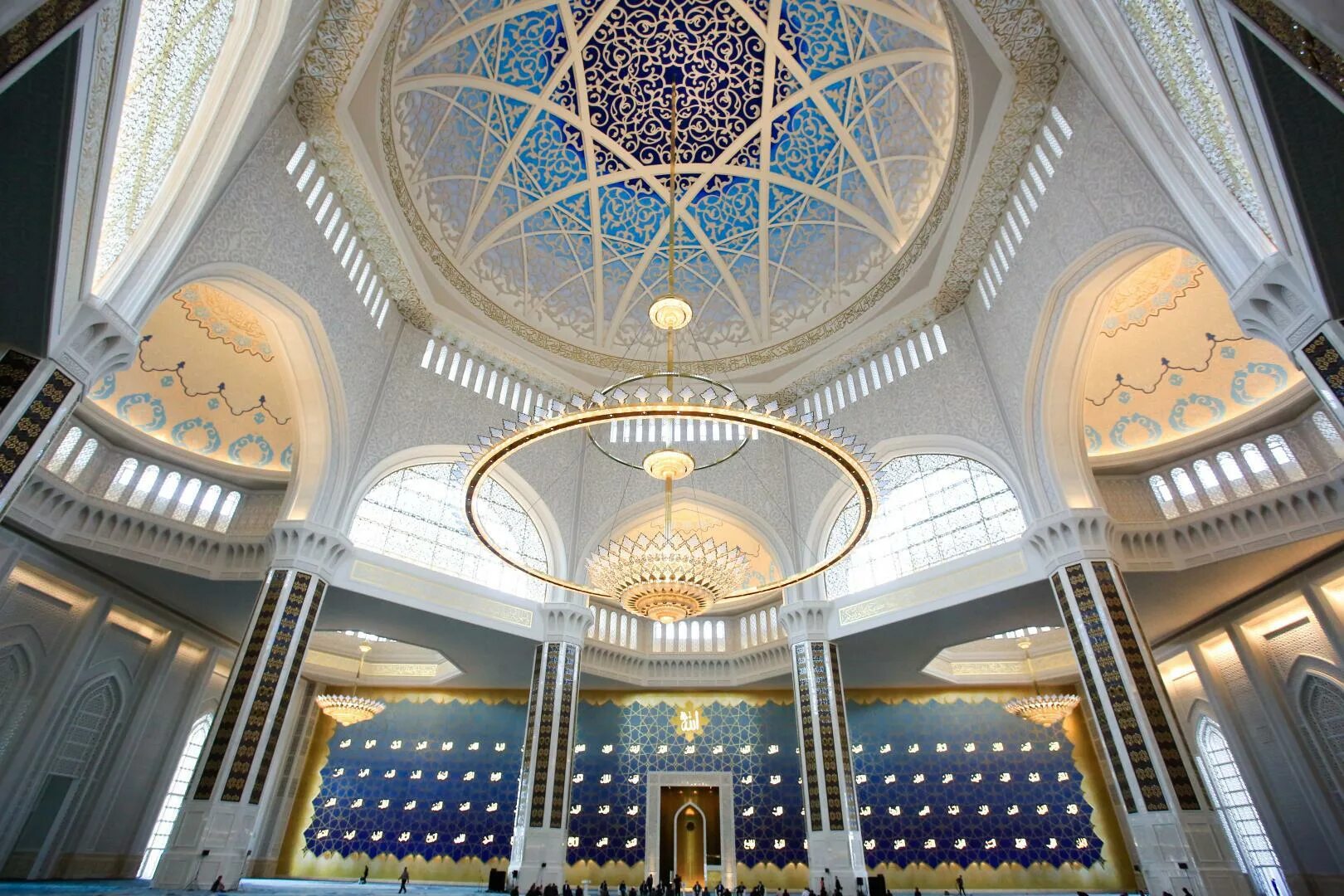 Астана самая большая мечеть. Центральная мечеть (Астана). Новая мечеть в Астане 2022.