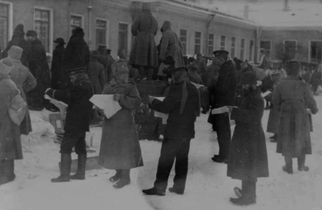 Революция 1917 в новосибирске. Жители Петрограда.