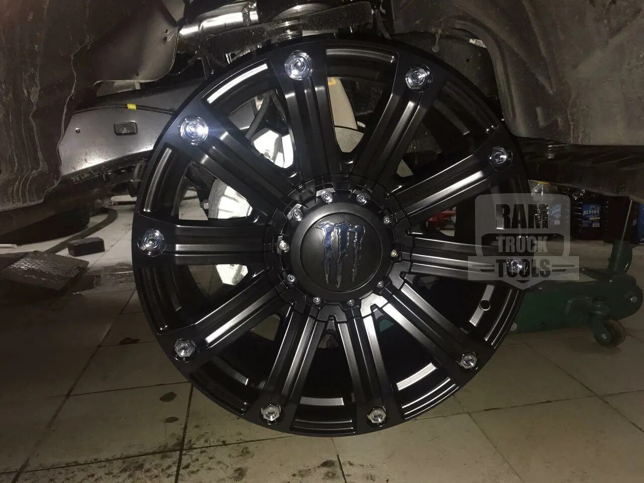 17x 8 20x 9. PDW 9x20/6x139,7 et20 d110,1 Rev-1 (6015/01) TBS-2 (НК). 7.5*16 5*139.7 Et32 h108.2 PDW Blackout (6024/01) m/TBS-2. PDW Rev-1 9 x 20 6*139,7 et: 20 dia: 110,1 TBS-2 9 d20. Диск литой 9.0x18 5x150/139.7 et18 dia 110.5 Buffalo BW-778 Matte-Black.