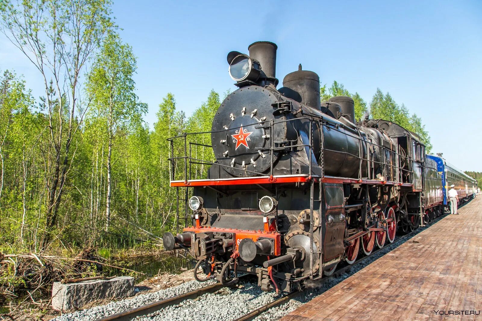 Купить билеты на поезд сортавала рускеала. Ретро поезд Сортавала Рускеала. Паровоз Сортавала Рускеала. Ретропоезд «Рускеальский экспресс» Сортавала – Рускеала. Карелия ретропоезд Рускеала.