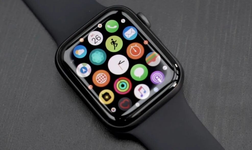 Apple watch 7 interface. Apple GPS дисплей. Для айфонов аксессуары GPS. Часы Apple watch они подключаются на телефон розового цвета. Часы apple series 4