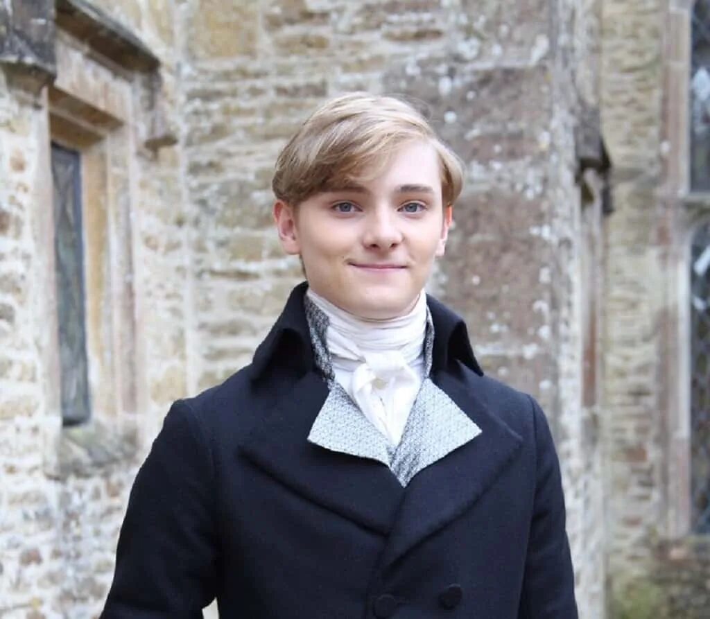 Луис дэвисон (виктор брантли). Итан дэвисон. Луис дэвисон. Louis tomlinson braces. One direction луи.