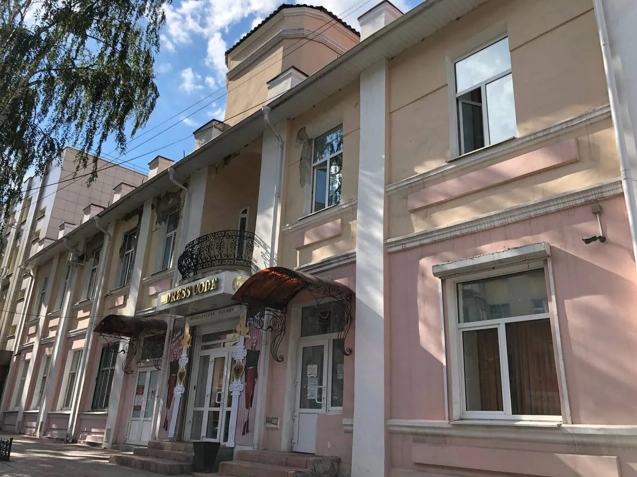 Купцы курск. Бани купца карабаджака курск. здания культурного наследия курск. фасады купеческих бань. комитет по охране объектов культурного наследия курской области.