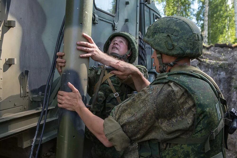 Военный Связист. Учения связистов. Военный радист. Войска связи.