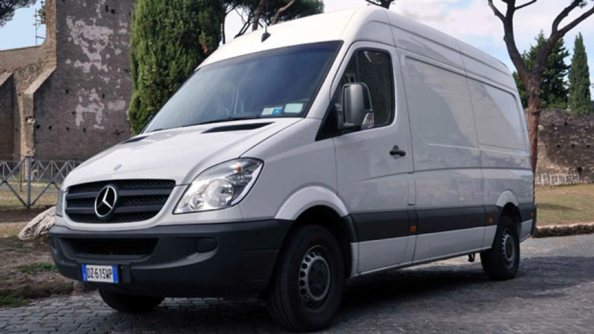 Mercedes-benz sprinter 316 cdi. Mercedes benz sprinter 2000. Рука и ручка микроавтобуса спринтер. Sprinter 316 cdi. Мерседес спринтер 519 грузовой.