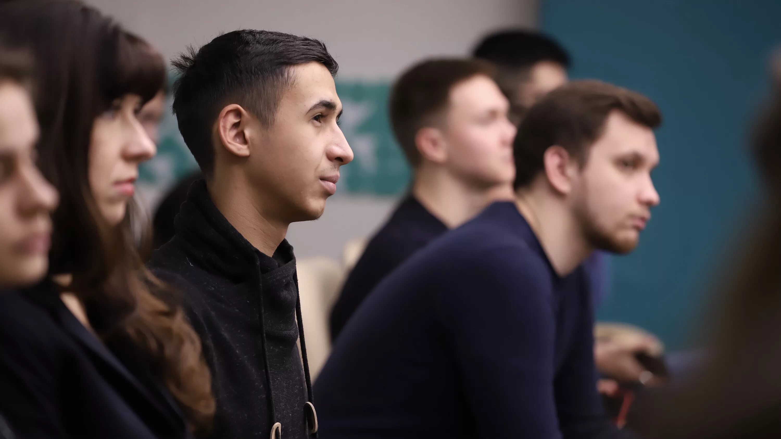 Первые росмолодежь. Первые росмолодежь. Росмолодежь илья степанов. Росмолодежь креатив. День молодежи росмолодежь.