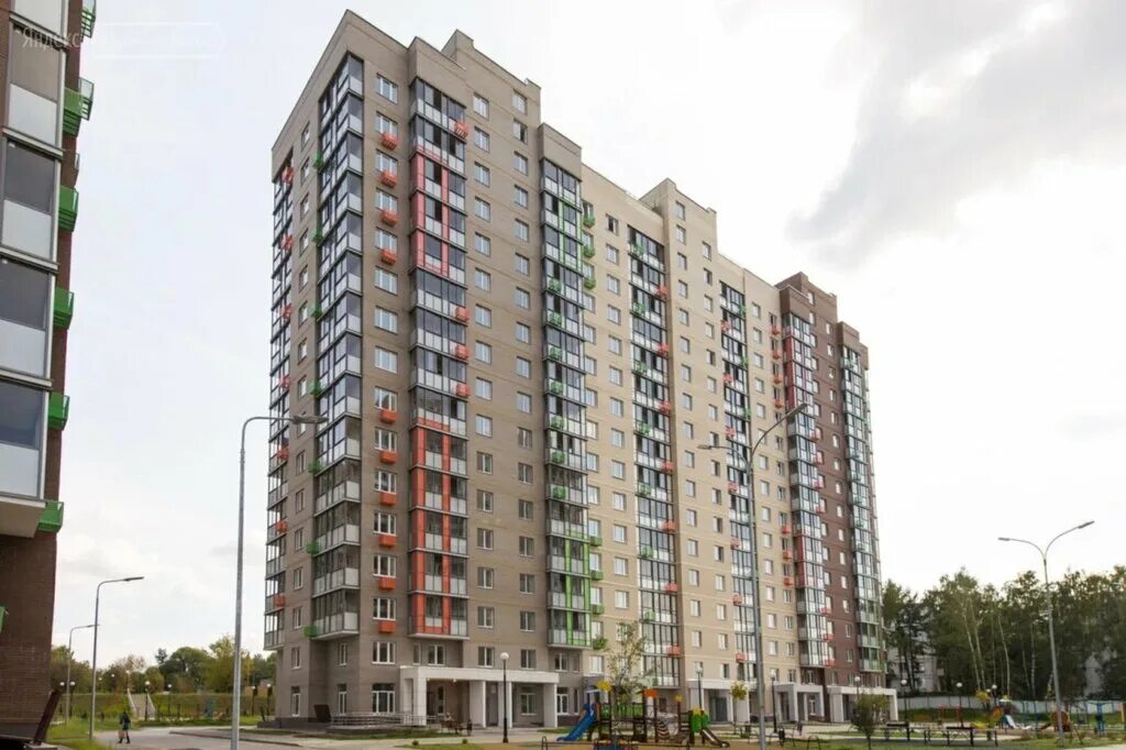 химки 2019 химки. микрорайон подрезково химки. подрезково химки самолеты. ям-павловское самолет девелопмент. самолет химки 2019.