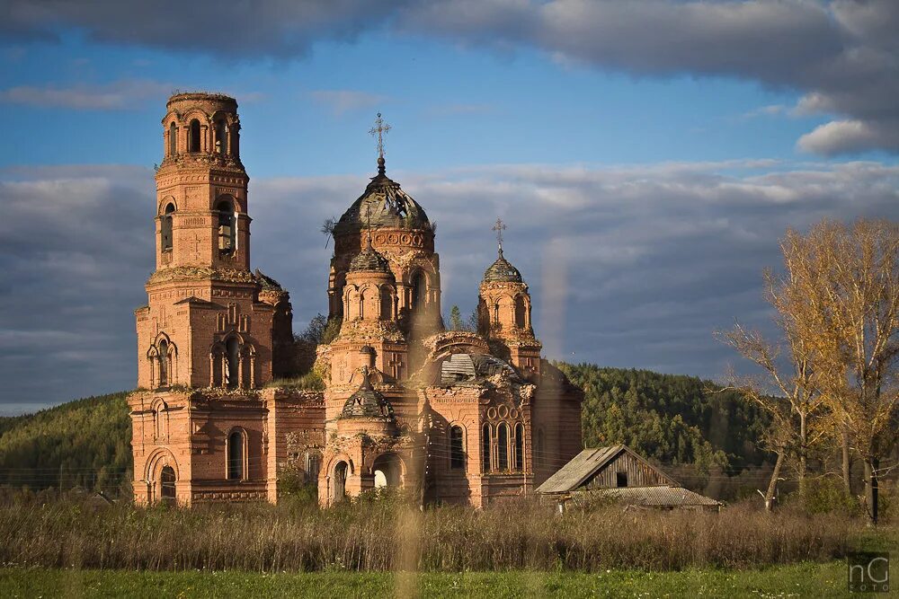 Заброшенные храмы россии фото
