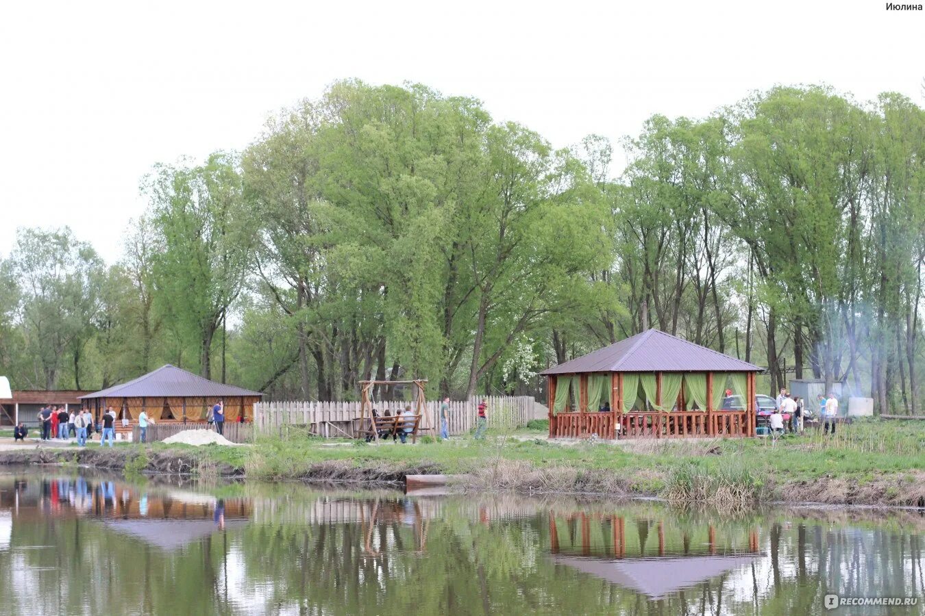 Стадион рыбалка. Водоем стадион Курск. База Жукова Сейм Курск. Жукова турбаза Курск. Курск стадион база отдыха рыбалка.