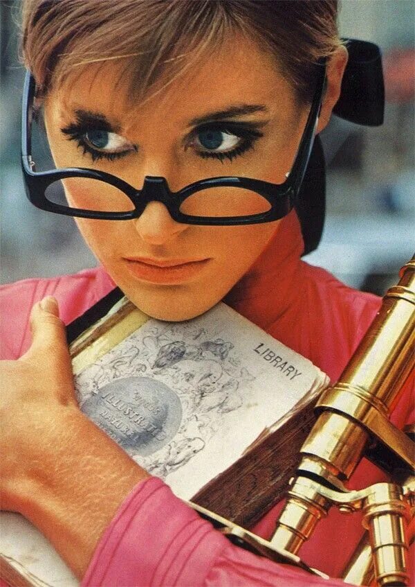 I want glass. Jill Kennington. Vintage Eyewear очки. Винтажные очки Вог. Безумные оправы.