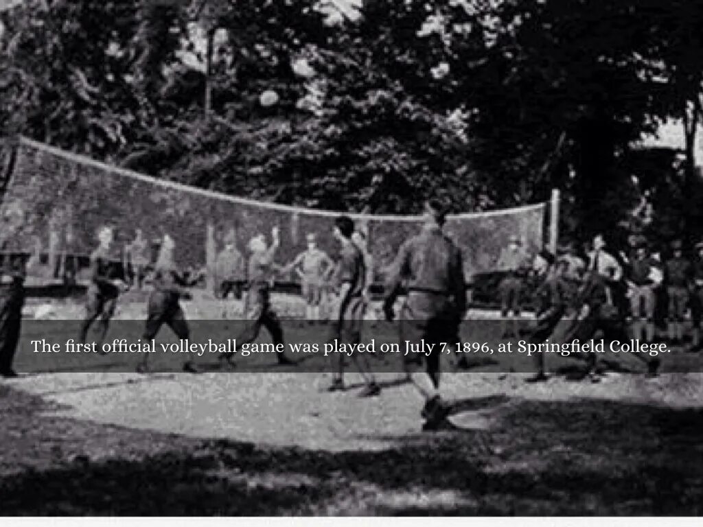 Первые международные соревнования по волейболу год. Первая игра в волейбол 1895. Волейбол в США В 1895 году. YMCA волейбол 1922. Волейбол в 1896 году.