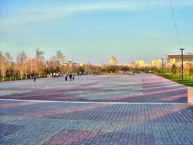 Центр астаны улицы. Центральный парк Астана. Парк Астана Нурсултан. Астана Центральная улица.