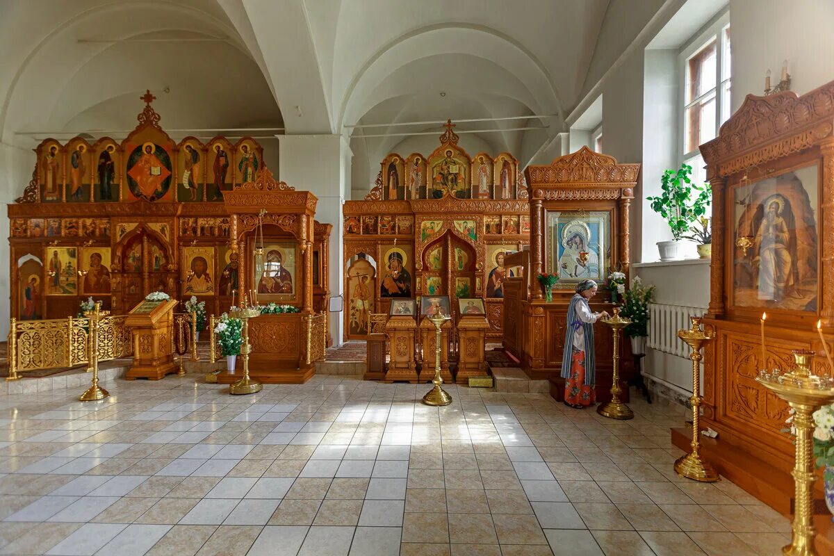 Бобреневский монастырь коломна. Богородице-рождественский бобренев мужской монастырь. храм бобренев монастырь. бобренёв монастырь в коломне. бобренев монастырь внутри.