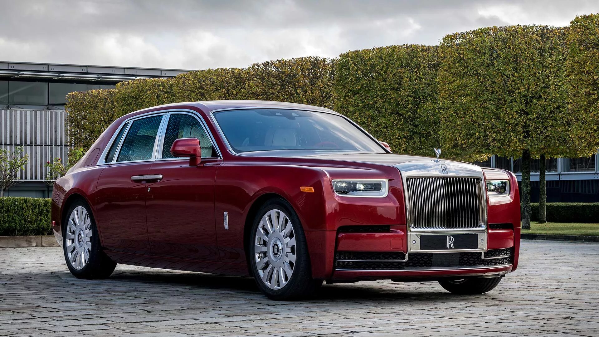 Автомобиль rolls royce. Rolls Royce Phantom 2022. Rolls Royce Phantom 2020. Rolls Royce Phantom EWB 2020. Роллс Ройс Фантом 2021.