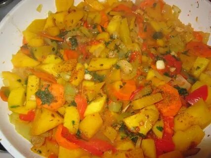 Тыква тушеная с овощами