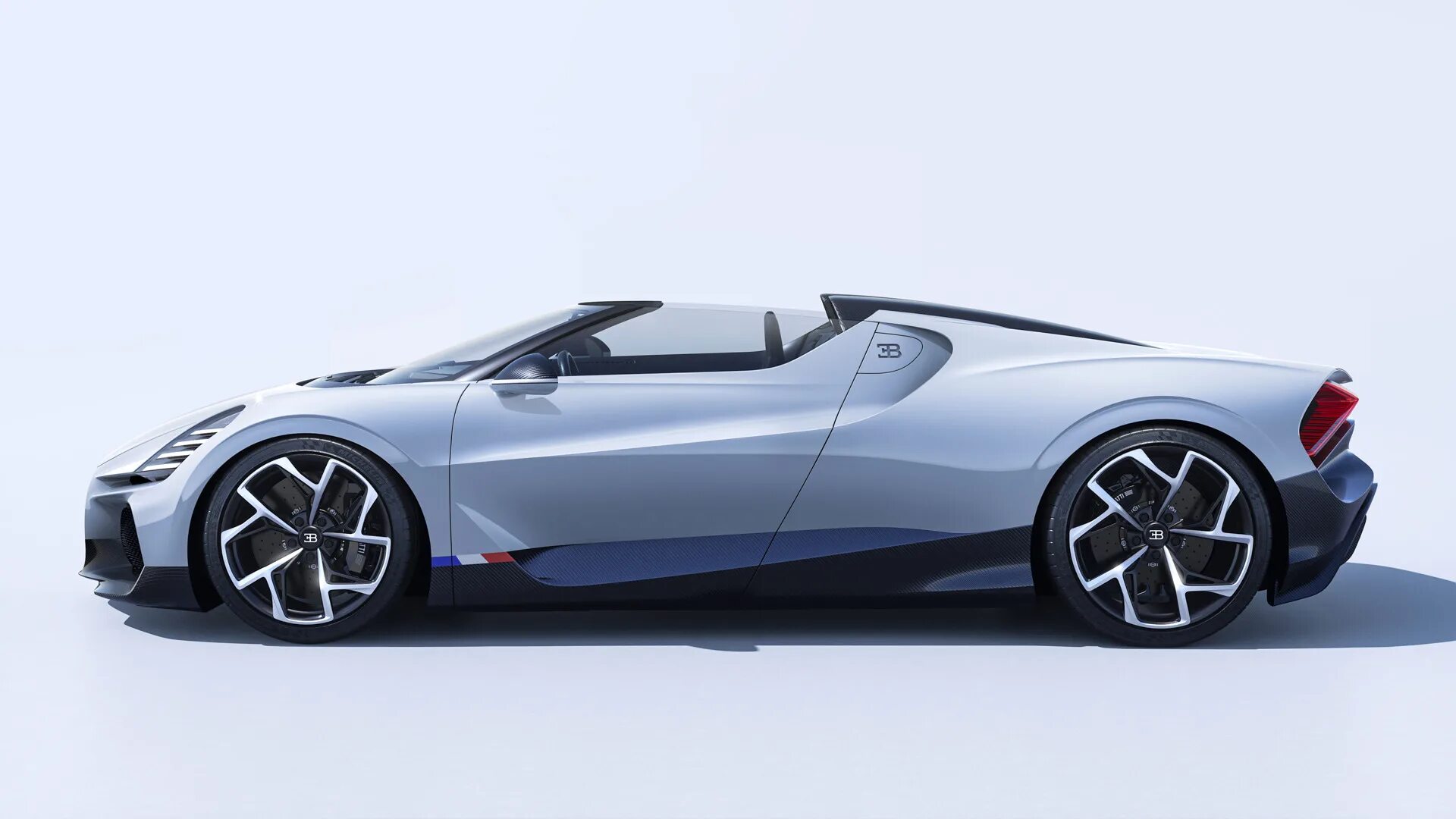 Какое авто взять в 2025. Бугатти родстер 2025. bugatti mistral 2025. bugatti mistral 2025. бугатти мистраль родстер.