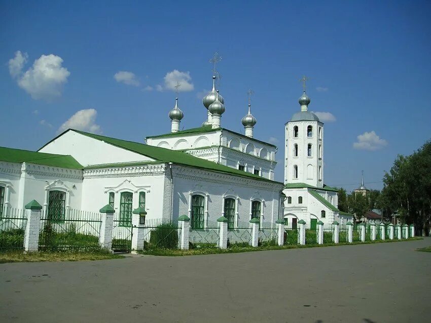 Троицкий храм цивильск. Церковь святого харлампия цивильск. Церкви цивильска. Тихвинский монастырь чувашия. Тихвинский монастырь цивильск.