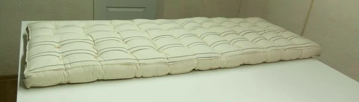 Пружинный блок 256 на кв м. Ватный матрас этикетка. Ватный матрас для детской кровати. Окпд 2 матрас. Беспружинный матрас зональный.