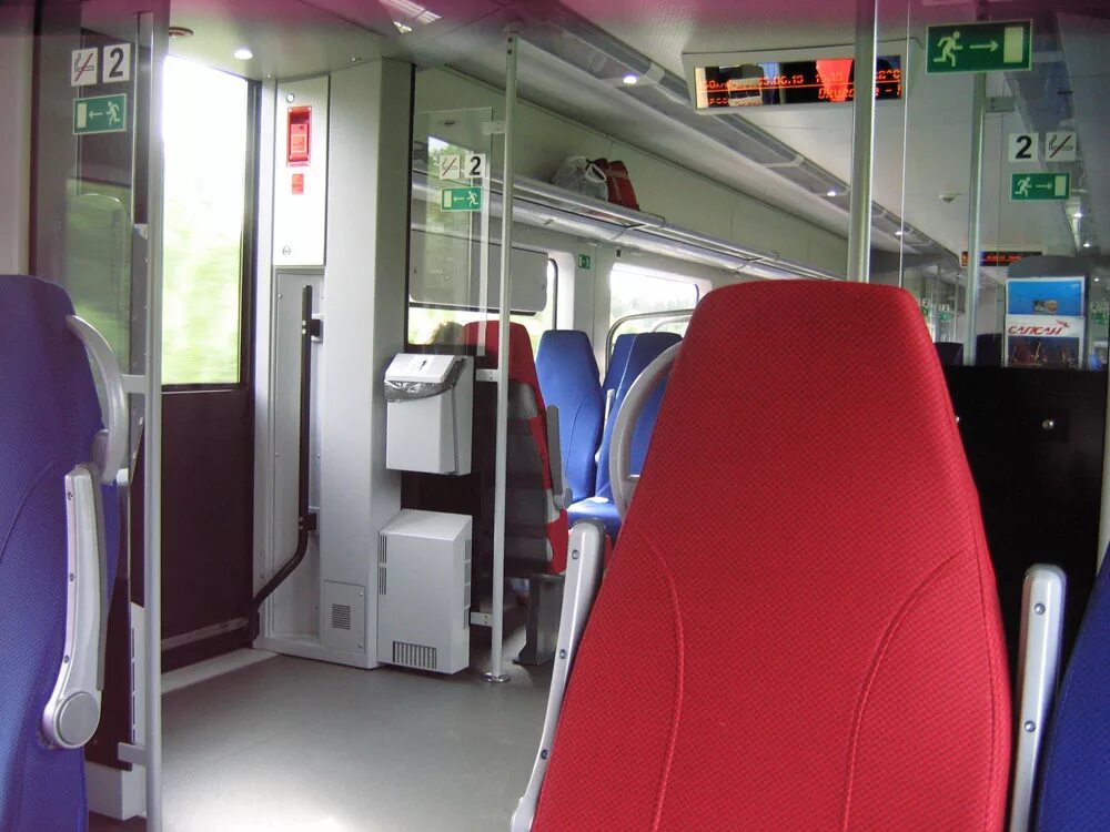 Ласточка-премиум 727м. Ласточка 2 вагон. Ласточка эс2гп интерьер. 745в ласточка. Ласточка вагон 2е.