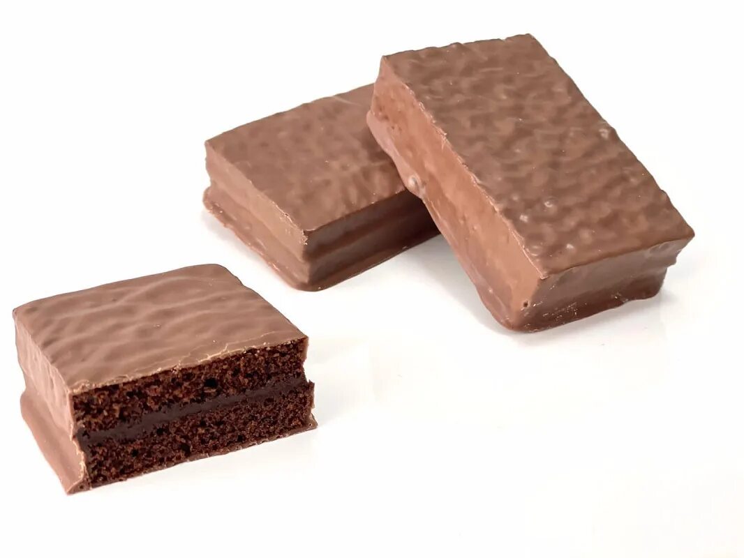 Choco 1. Чоко ломтик Баттерфляй. Пирожное Баттерфляй. Шоколадные пирожные. Шоколад килограммовый.