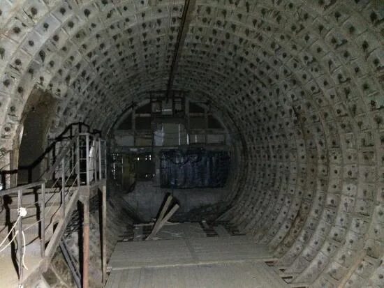 Заброшенный бункер в москве. Идем в бункер. Противоядерный бункер. Мид 703 бункер. Бункер-703 экскурсия.