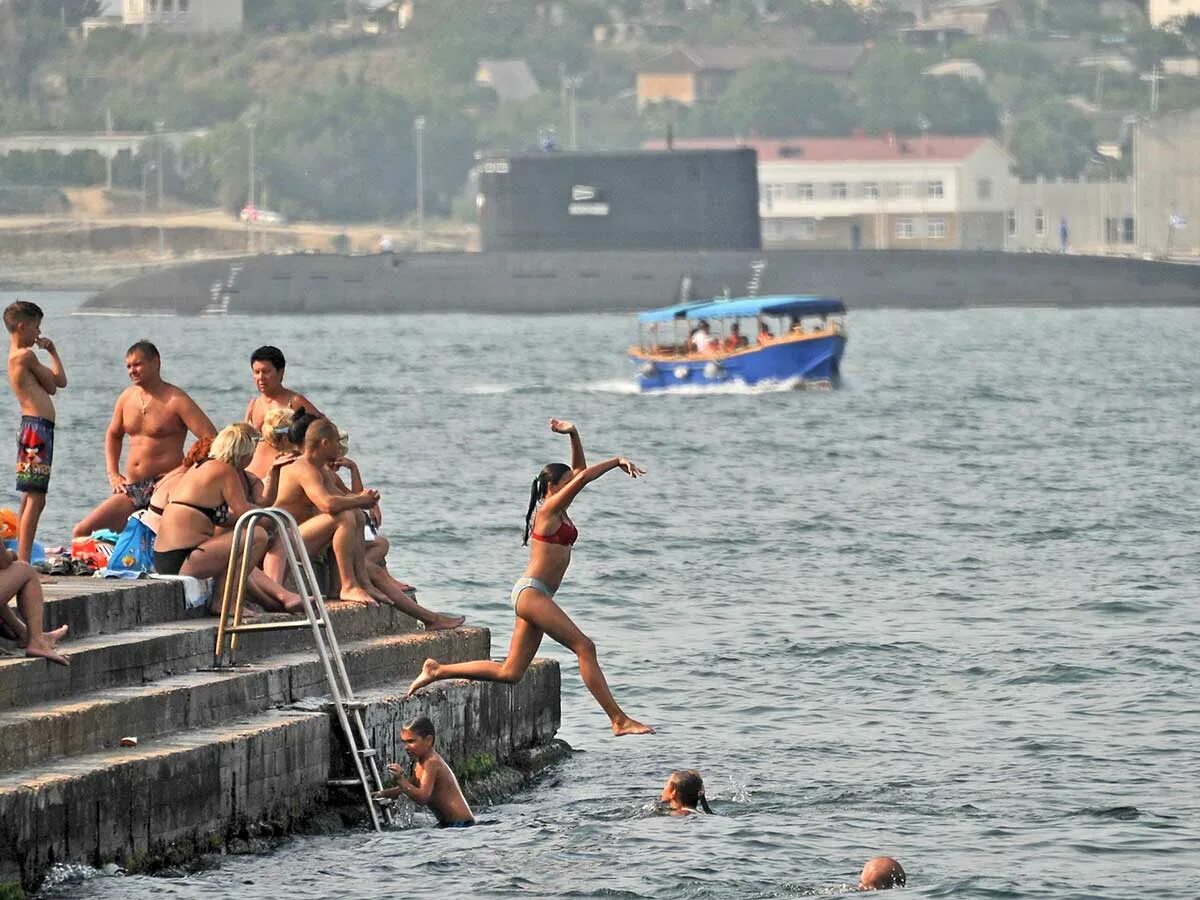 Погода севастополь северная сторона на неделю. Климат Севастополя. Погода в Крыму. Жара Севастополь. Севастополь жарко.