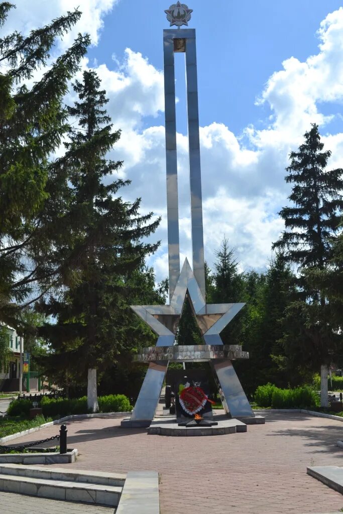 Памятники абдулино. Памятники абдулино. Оренбургская область абдулино памятники. Памятники абдулино. Памятники г абдулино.