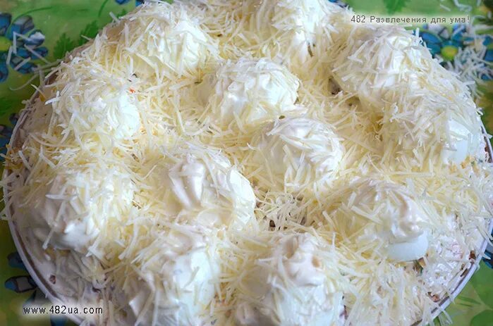 Снежные сугробы с курицей и грибами. Снежные сугробы с курицей и грибами