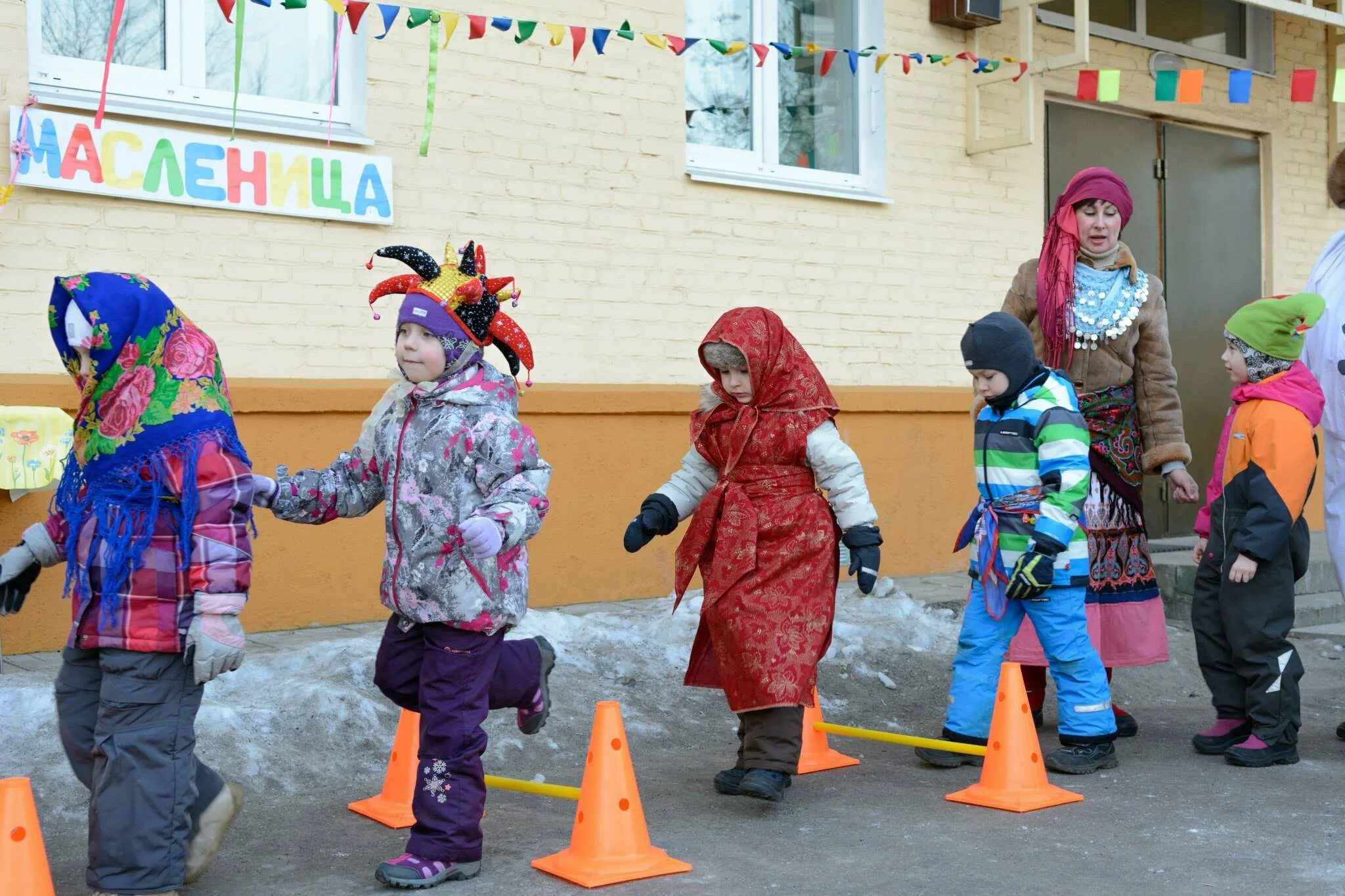 Наряд на масленицу для детей на улице