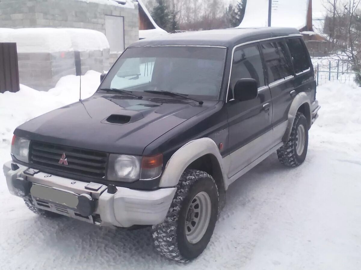 Кузов паджеро 2 купить. Mitsubishi Pajero II 1995. Митсубиси Паджеро 2 1995. Mitsubishi Pajero 1995. Митсубиси Паджеро 1995.