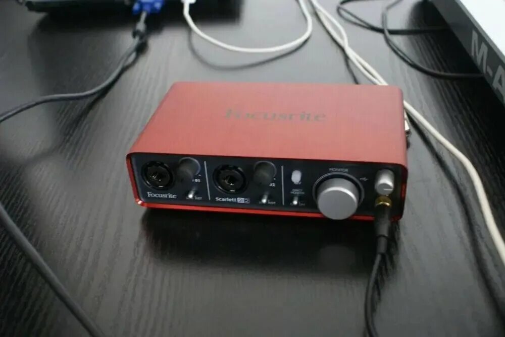 Звуковая карта внешняя focusrite 2i2. Focusrite scarlett 2i2. звуковая карта focusrite scarlett 2i2. focusrite scarlett 2i2 1gen. focusrite scarlett 2i2 2014.