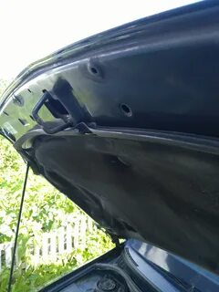 Авенсис капот