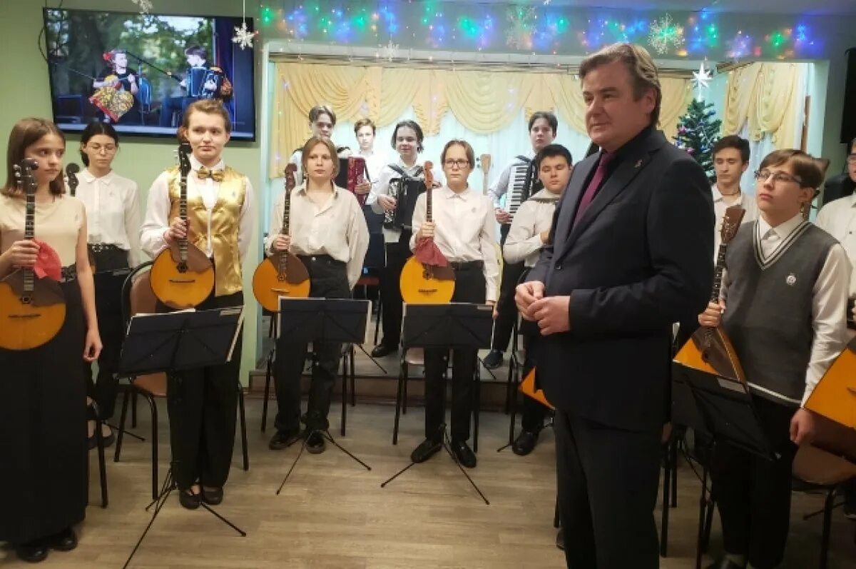 Дмш нижнего новгорода. Оркестр дмш №2 нижний новгород. Музыкальная школа 13 нижний новгород. Музыкальная школа нижний новгород. Дмш 3 нижний новгород.